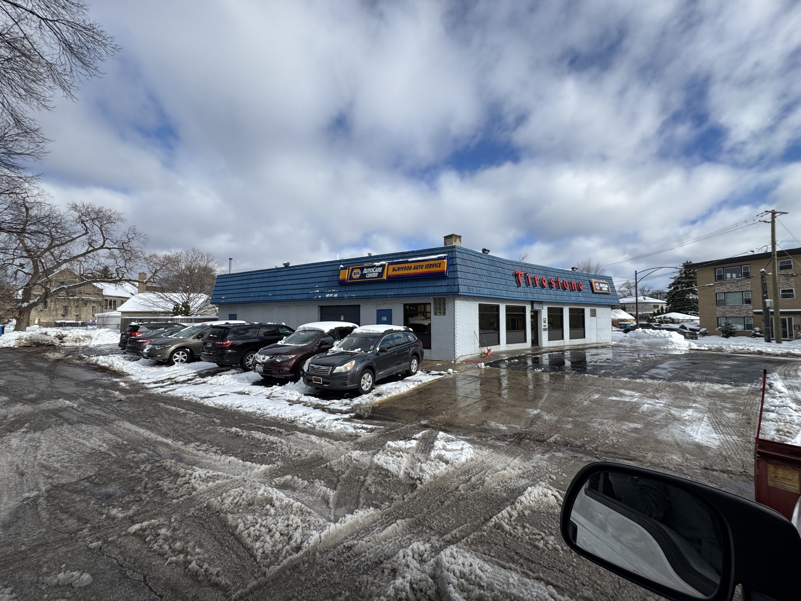 Why AC and Heating Service Matters for Auto Repair in Norwood Park